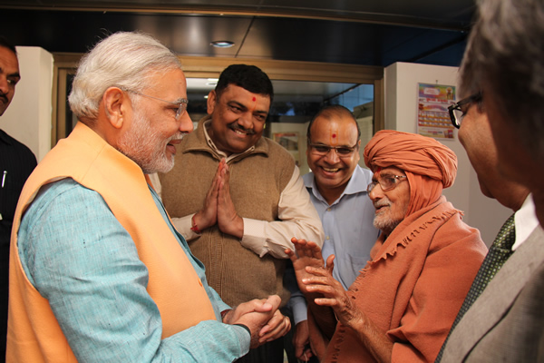 Gujarat Prime minister Mr. Modi met P.P. Dhyani Swami after winning election 2012 